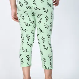IndiWeaves Girls Pack Of 3 Printed Pure Cotton Capris image 2