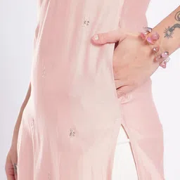 fusion by glitchez Floral Embroidered Shoulder Straps Sequinned Detail Straight Kurta image 2