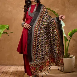 InWeave Women Solid A-Line Kurta with Palazzos & Dupatta-picture-10