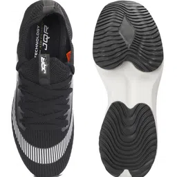 JQR Men Black Running Shoes image 3