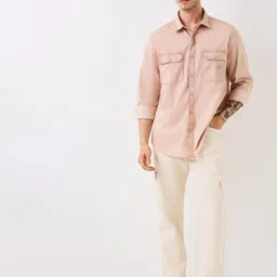 SPYKAR Men Slim Fit Spread Collar Solid Cotton Casual Shirt image 4