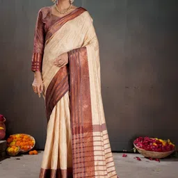 PEENGAX Woven Design Zari Silk Blend Handloom Kanjeevaram Saree-picture-18