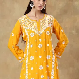 Club Loom Women Embroidered Chikankari Straight Kurti-picture-1