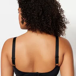 Trendyol Bra Full Coverage Underwired Lightly Padded image 4