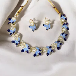 Women Click Gold-Plated Stones Studded & Beadded Jewellery Set image 2