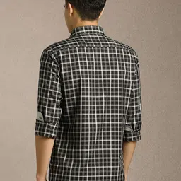 Louis Philippe Sport Men Buffalo Checked Spread Collar Pure Cotton Casual Shirt image 5