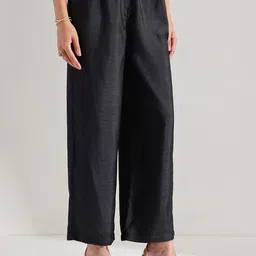 Pink Fort Women Solid Kurta with Trouser image 5