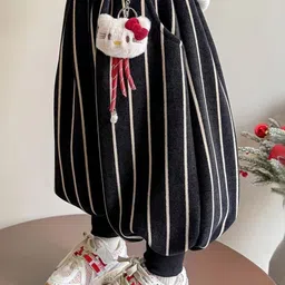 LULU & SKY Girls Loose Fit High-Rise Pleated Trousers image 5