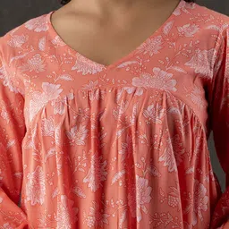 Shedika Women Floral Printed Empire Kurti with Trousers image 2