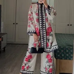 StyleBrity Printed Tunic With Palazzos Co-Ords image 5