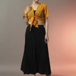 CORSICA Cropped Front Tie-Up Shrug image 2