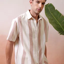 Men Oversized Fit Striped Cut Away Collar Casual Shirt-image-94