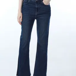 ONLY Women Flared High-Rise Light Fade Stretchable Jeans image 4