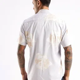 BS BLUE SQUAD Men India Slim Tailored Fit Floral Printed Spread Collar Casual Shirt image 2