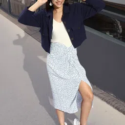 STYLECAST X KASSUALLY Women Lightweight Crop Tailored Jacket image 4