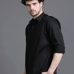 Tiarakrafts Men Casual Shirt image 5