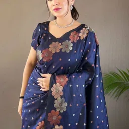 FASHIONIZO Floral Zari Silk Blend Handloom Saree image 3