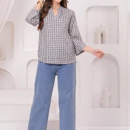 Jyoti Women Grey Rayon India Pattern Mandrain Color Top-image-1