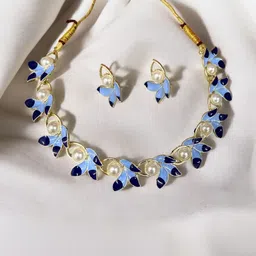 Women Click Set Of 3 Gold-Plated Pearls Beaded Leaf Design Jewellery Sets image 3