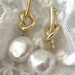 CareDone Contemporary Drop Earrings image 4