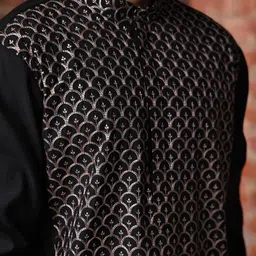 PATR Men Ethnic Motifs Embroidered Straight Kurta with Trousers image 2