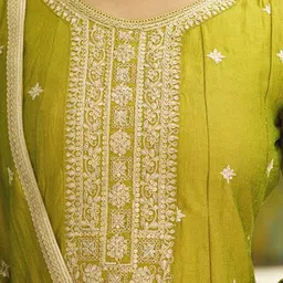 VredeVogel Women Ethnic Motifs Embroidered Kurta with Trousers & With Dupatta image 4