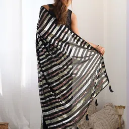 FashionsEye Embellished Sequinned Pure Georgette Saree image 2