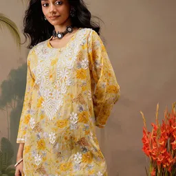 ADA Floral Embroidered Thread Work Thread Work Kurti-picture-12