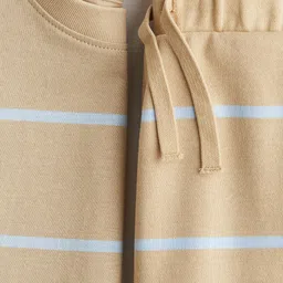 H&M 2-Piece T-Shirt And Shorts Set image 2