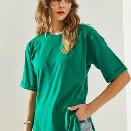 BIANCO LUCCI Women V-Neck Pockets T-shirt image 3