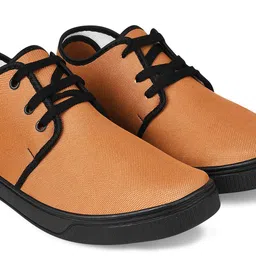 Spotwalk Men Mesh Running Shoes image 2