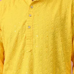 KUNDALI KAKSHAY Floral Embroidered Sequinned Band Collar Straight Kurta With Pyjamas image 4