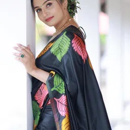 CANIZZARO Floral Zari Silk Blend Banarasi Saree image 2