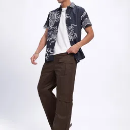 glitchez Men Versatile Style Mid-Rise Pure Cotton Relaxed Fit Cargos image 5