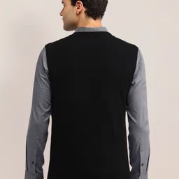 U.S. Polo Assn. Men Woollen V-Neck Sleeveless Sweater Vest image 4