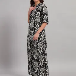 SEPHANI Women Printed Night suit image 2