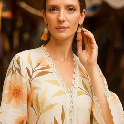 Lookmark Women Floral Printed Kurta with Trousers image 2