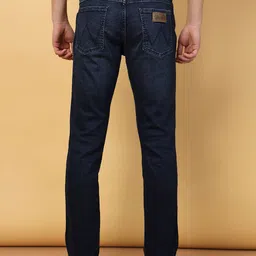wrangler Men Regular Mid Rise Dark Blue Jeans image 4