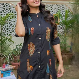 YAGNIK FASHION Women Ethnic Motifs Printed Kurta with Palazzos image 3