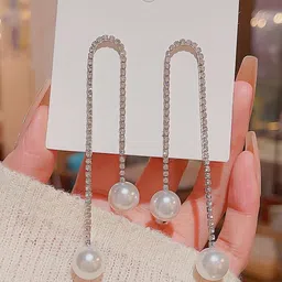 BEYTER Classic Drop Earrings image 3