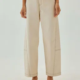 Shop Staple Off White Barrel Pants With Top Stitch Detail-picture-47