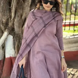 BAMSOM WEAR Women Solid Viscose Rayon Kurta Sets With Dupatta image 5