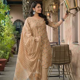 Divena Women Printed Knee Length Regular Pure Cotton Straight Kurta with Trousers &Dupatta image 3