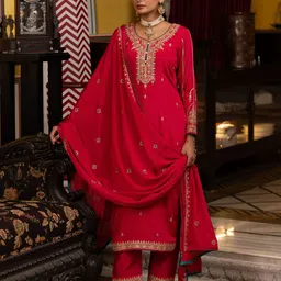 CHHAAP Women Floral Embroidered Regular Sequinned Kurta with Trousers & Dupatta image 5