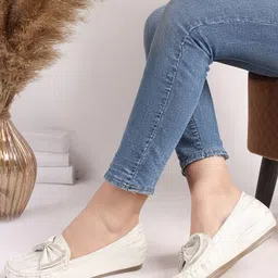 Carlton London Women Textured Slip-On Sneakers-image-71