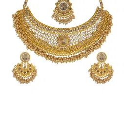 Women Click Gold-Plated Stone-Studded Jewellery Set image 3