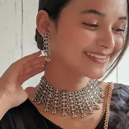 Dulcett Silver-Plated Beaded Necklace And Earrings-picture-18