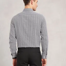 Nautica Slim Fit Micro Checked Pure Cotton Formal Shirt image 5