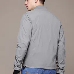 roadster Men Solid Tailored Jacket image 5