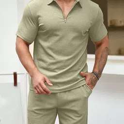 vogaan Men Top & Shorts Set Green Solid image 4